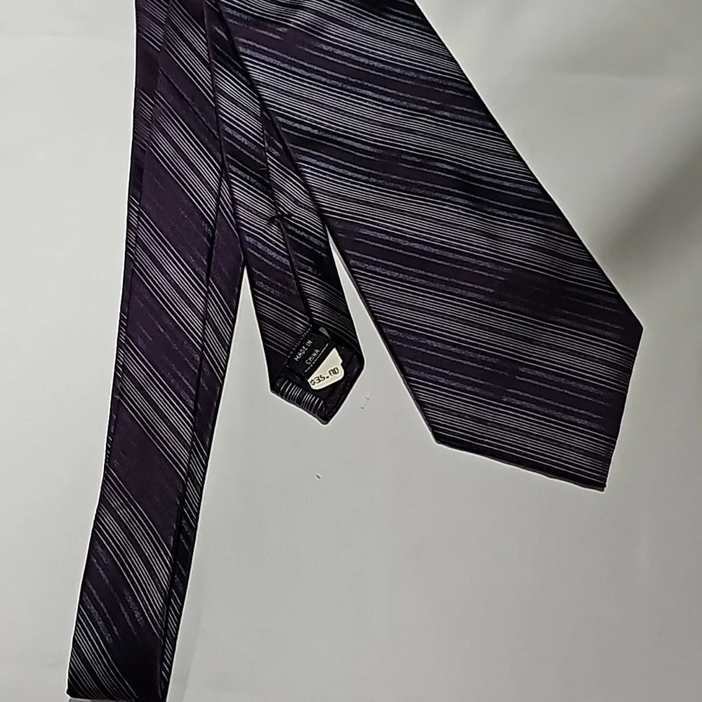 Perry Ellis Potfolio Men's Tie - Picture 8 of 8
